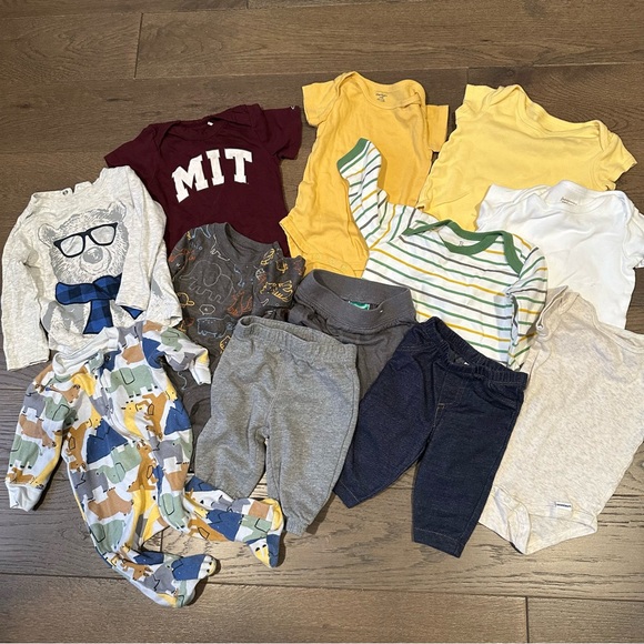 Assorted Baby Clothing Set 3-6 Months - Picture 1 of 7